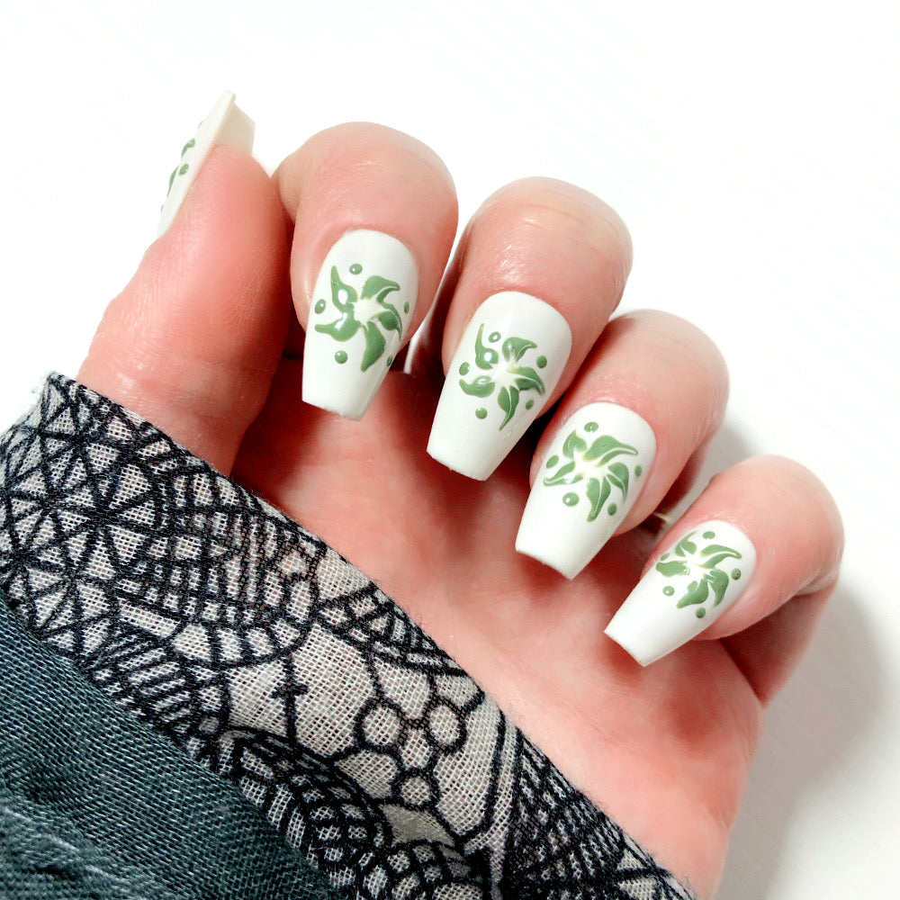 Verane - Venuza Nails