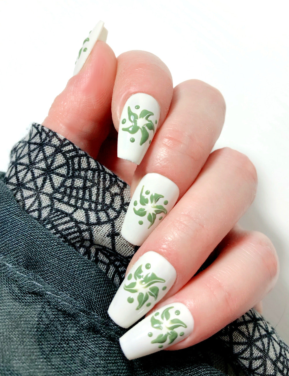 Verane - Venuza Nails