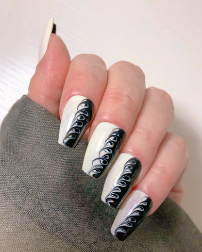 Napolitan - Venuza Nails