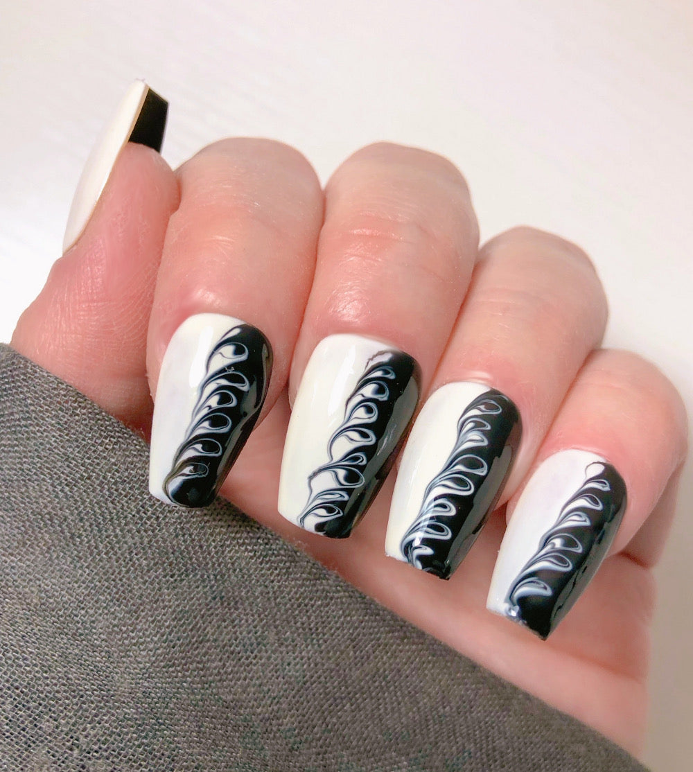 Napolitan - Venuza Nails